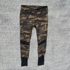 Girls Camo leggings size 14/16